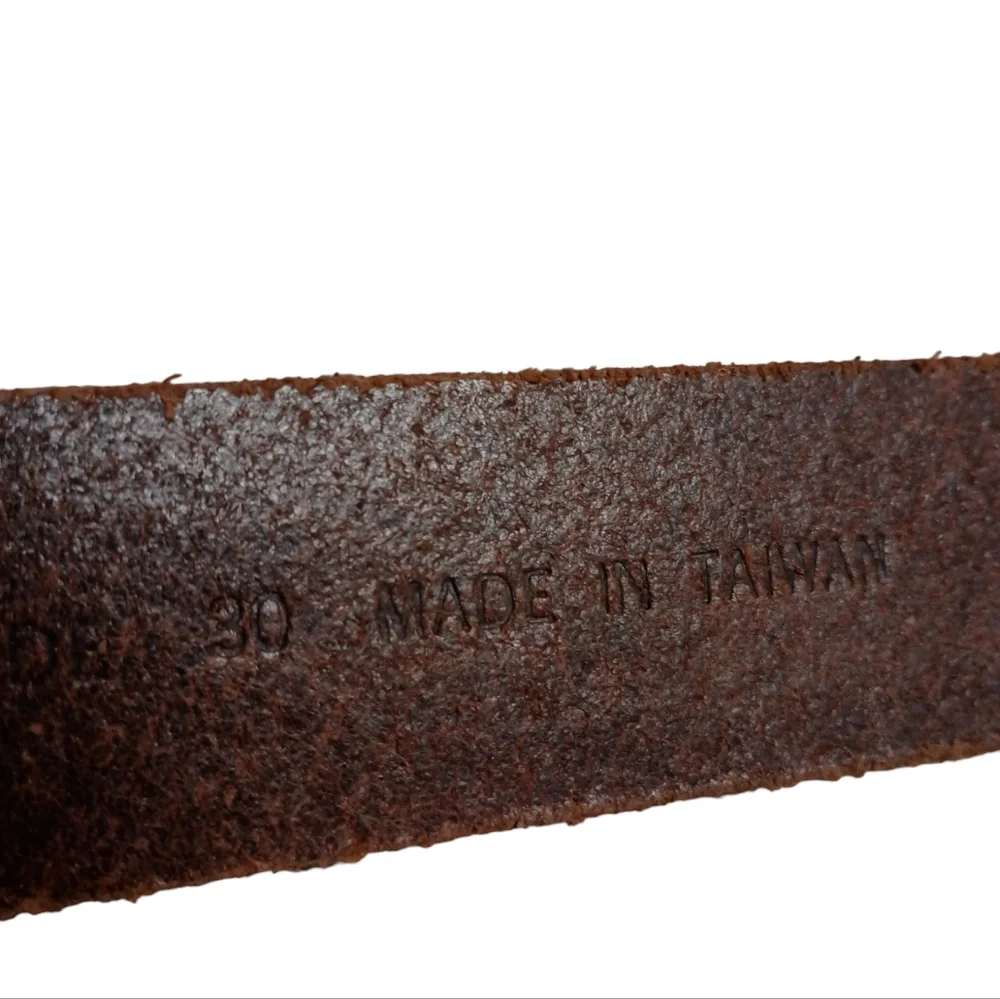 Italian brown cowhide leather belt. Made in Taiwan. Western. Unisex.